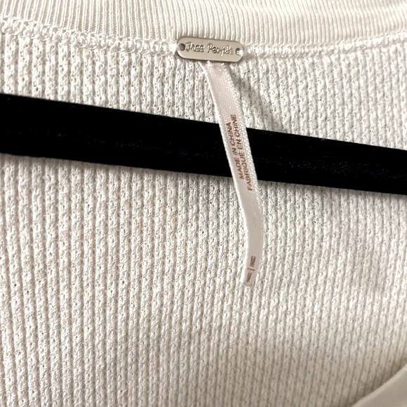 Free People Cream Thermal with Macrame Sleeves Size M - Picture 13 of 13